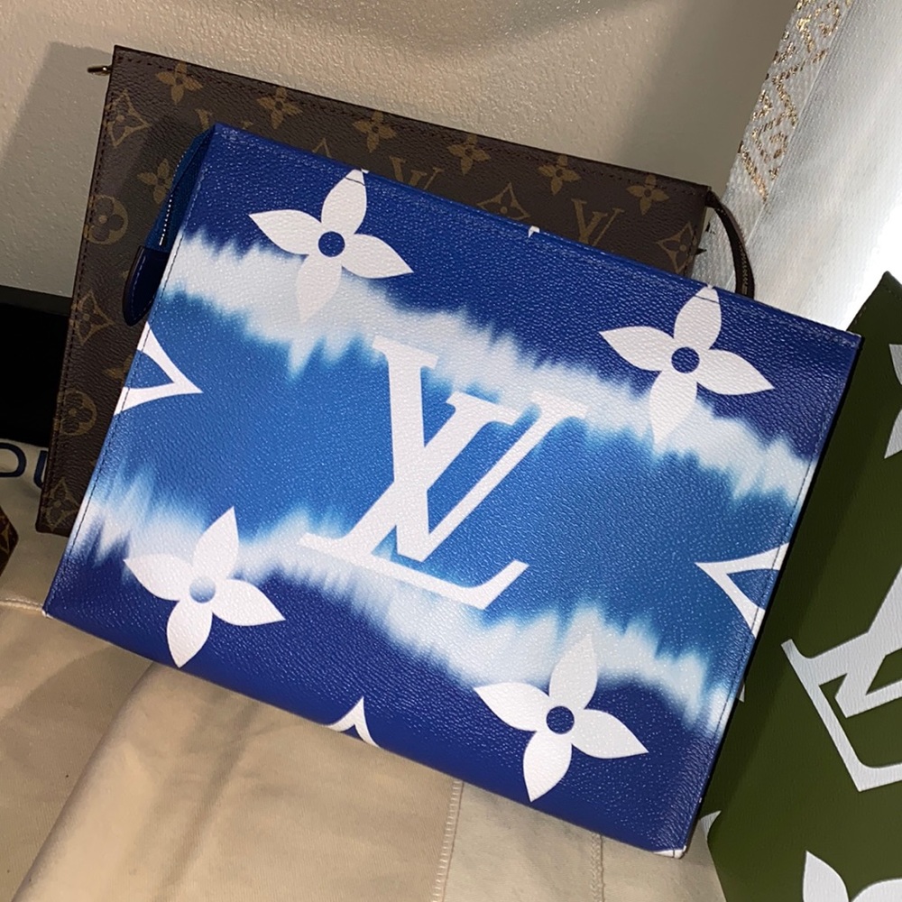 Louis Vuitton blue escale Toiletry 26 - Picture 3 of 7